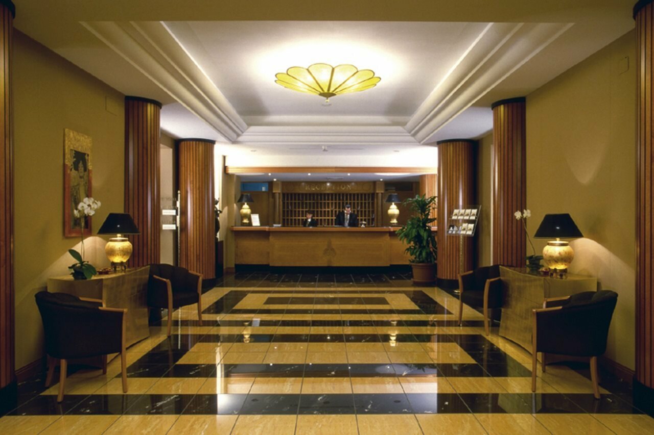 Фото отеля 2