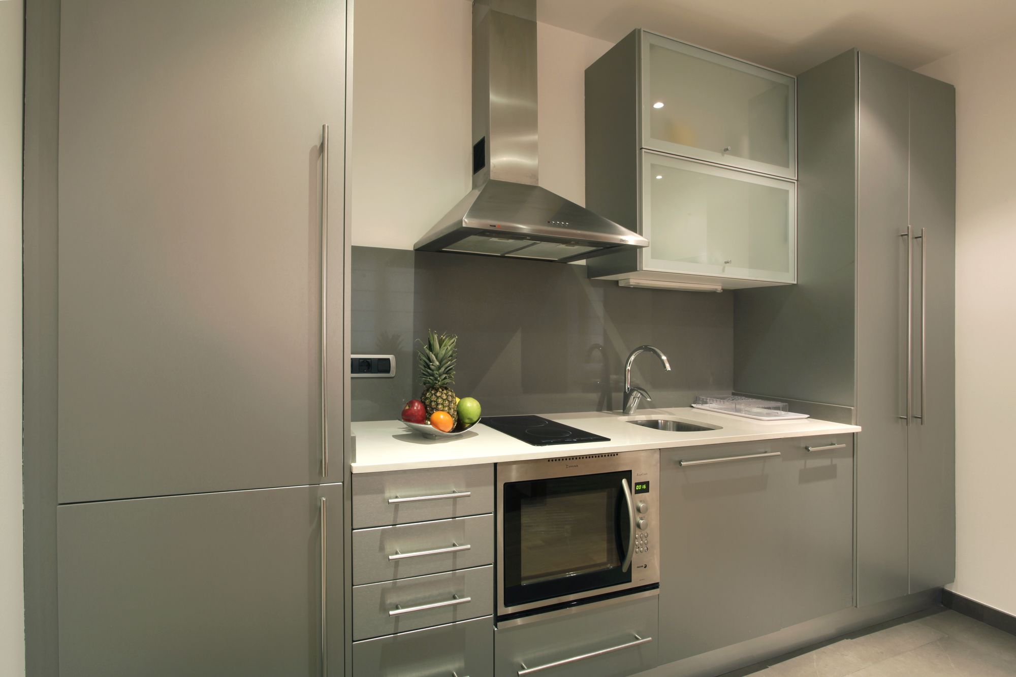 Фото Fisa Rentals Ramblas Apartments