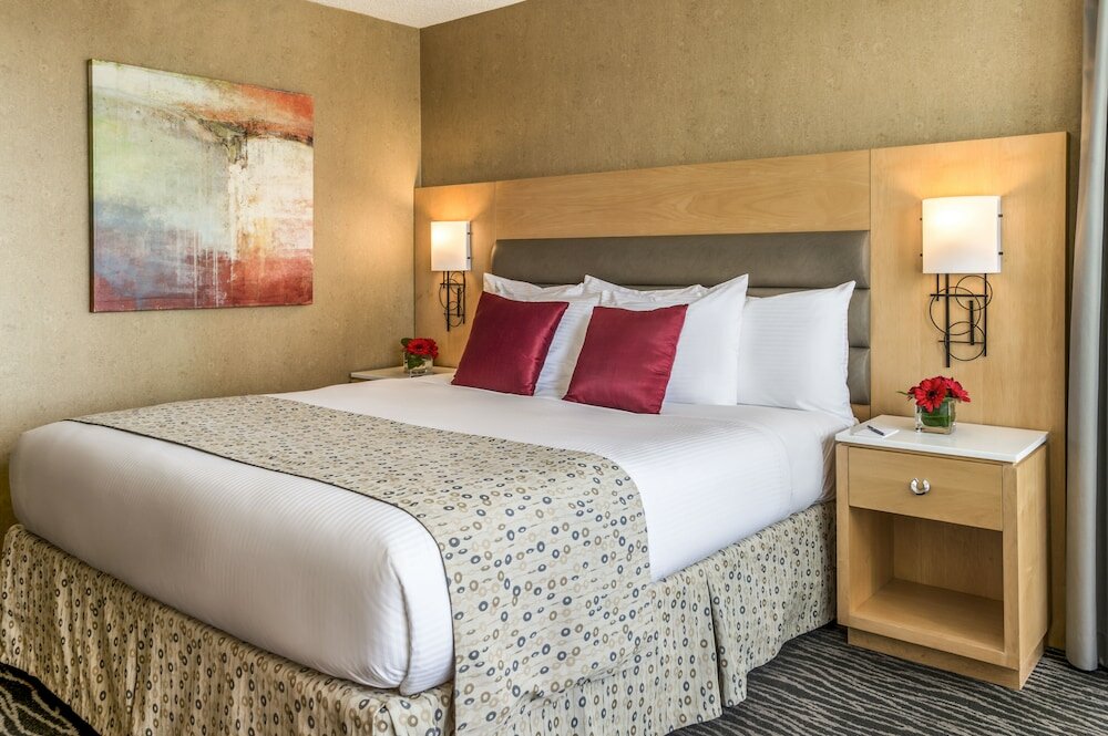 Фото Warwick Seattle