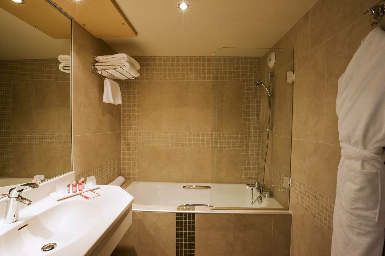 Фото Hotel Lyon Métropole