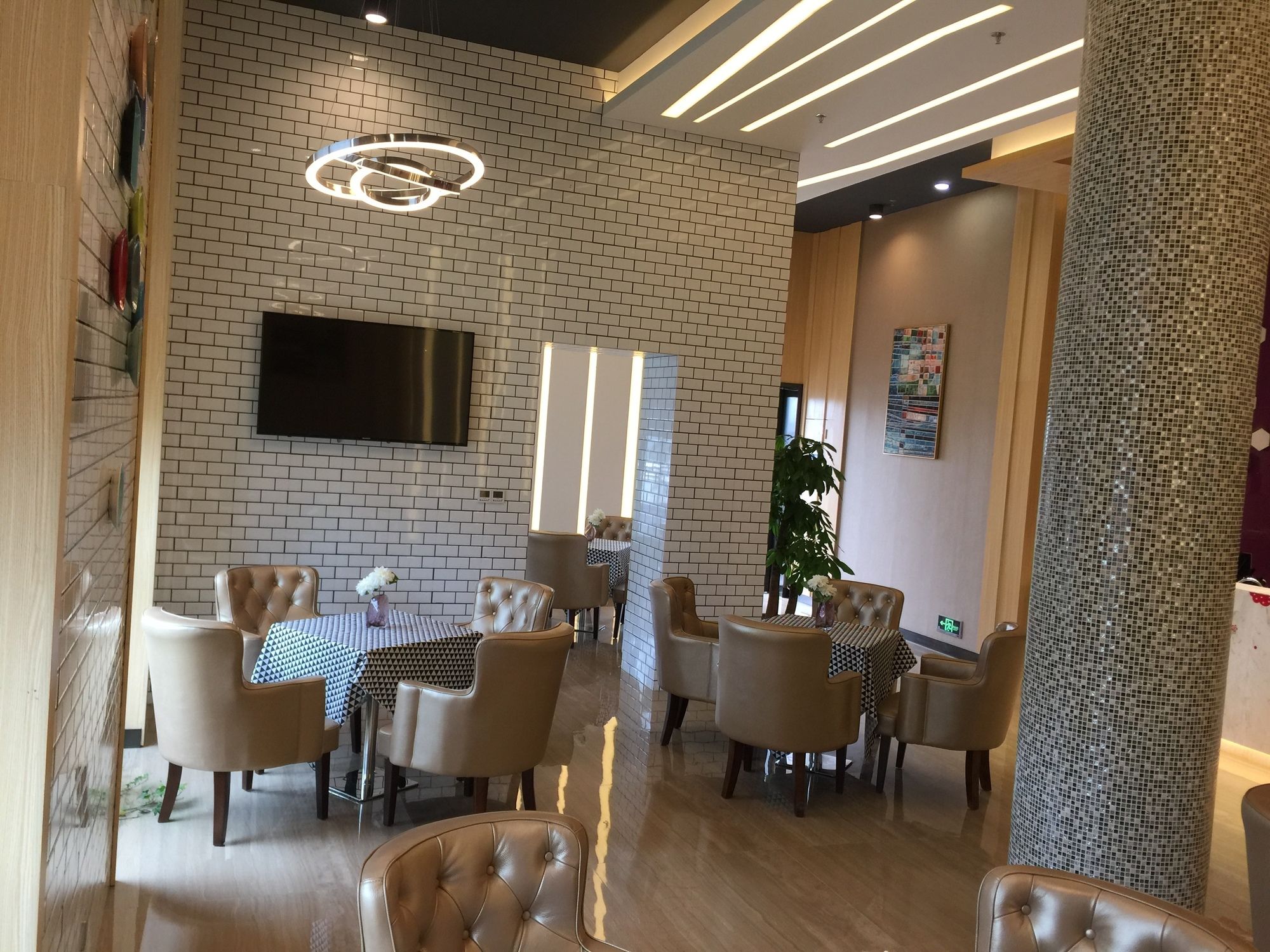 Фото Ibis Styles Changsha International Exhibition Center