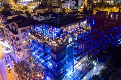 Гостиница DoubleTree by Hilton Hotel Kusadasi в Кушадасы