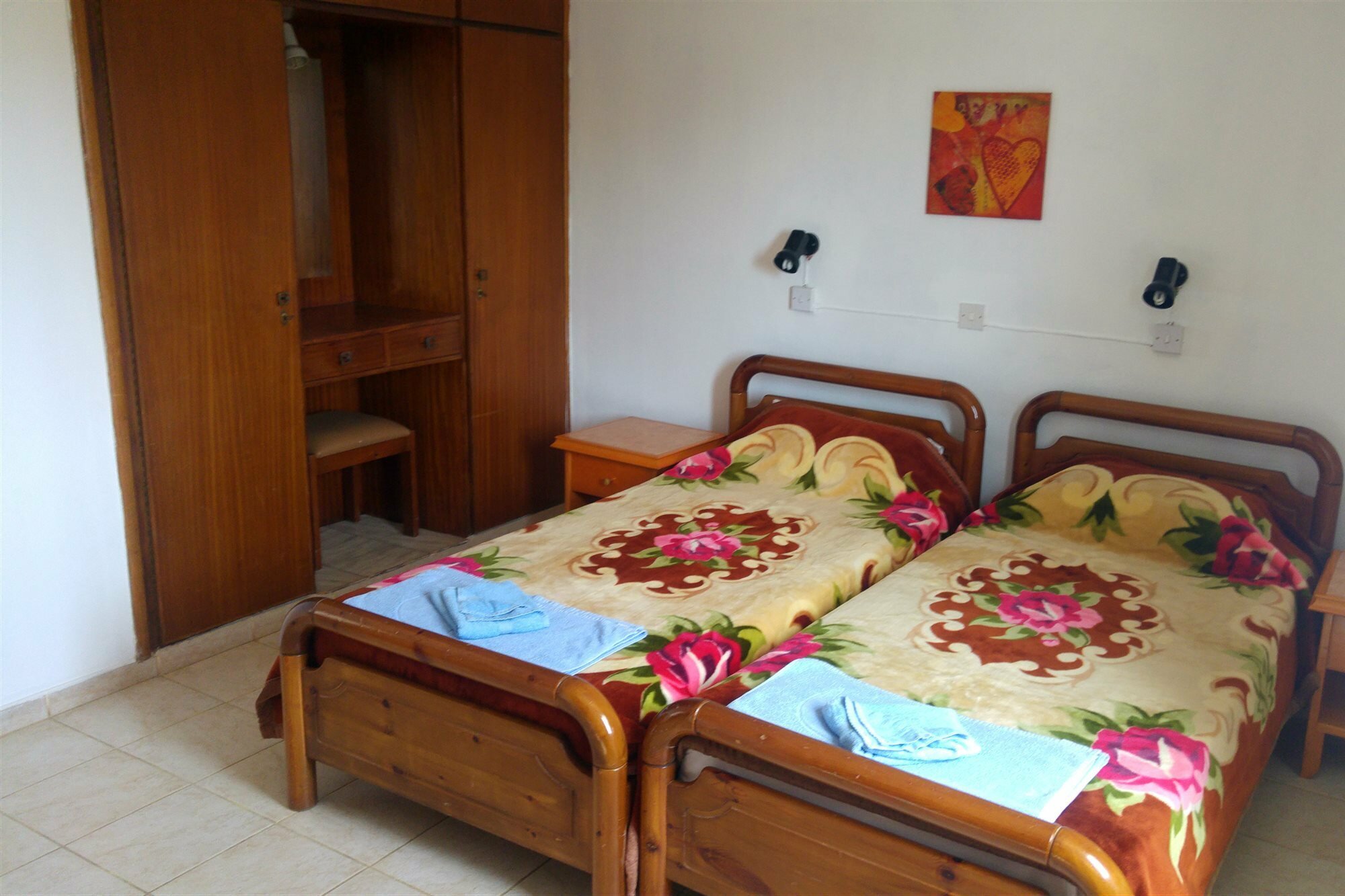 Фото Kaos Hotel Apartments