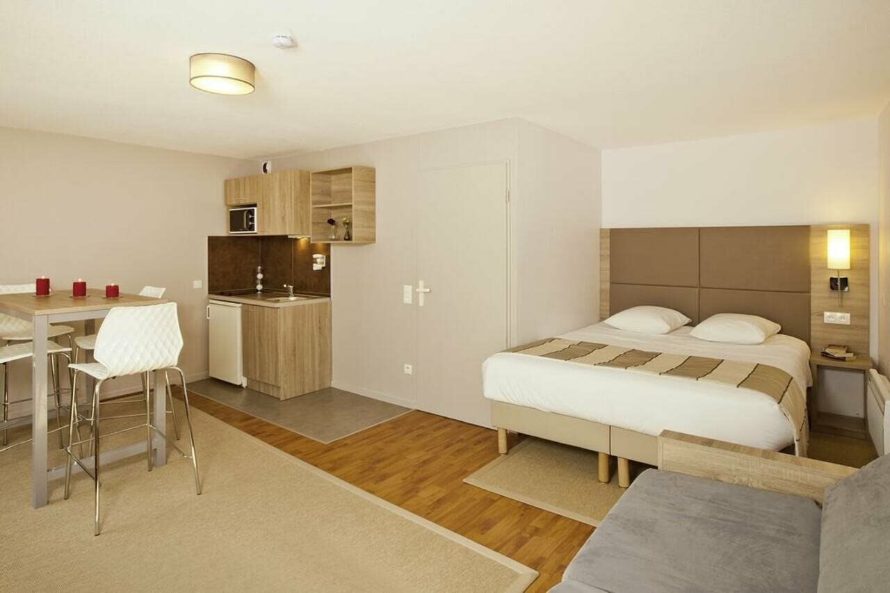 Фото Séjours & Affaires Strasbourg Kleber