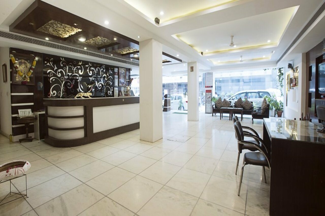 Фото Hotel Krishna Deluxe