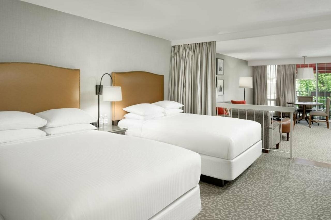 Фото Le Parc at Melrose