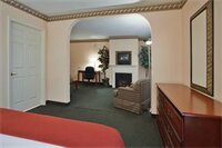 Фото Holiday Inn Express Plymouth, an Ihg Hotel