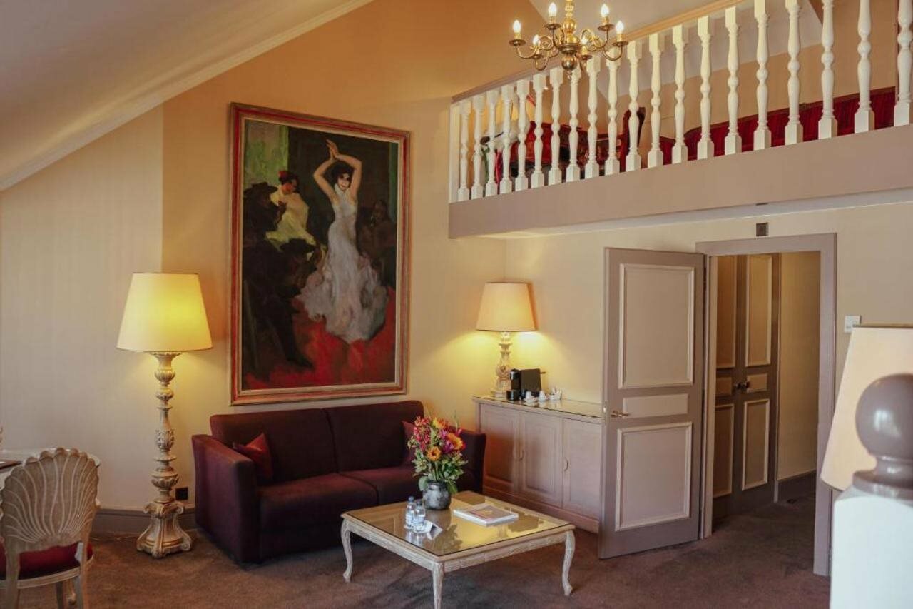 Фото Hôtel de La Cigogne