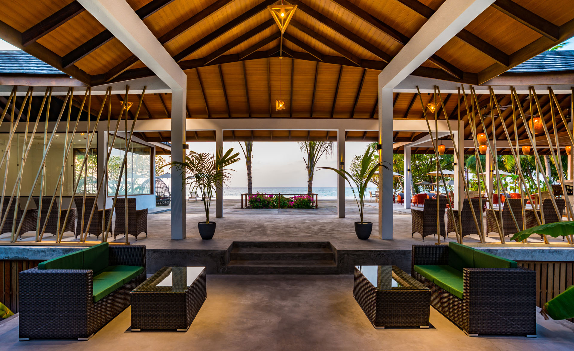 Фото Fiyavalhu Resort Maldives