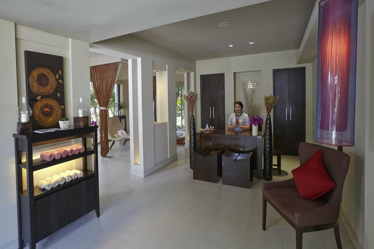 Фото Woodlands Suites Serviced Residences