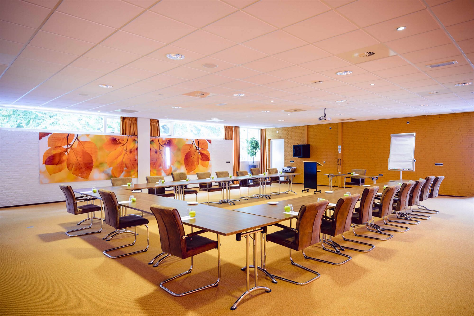 Фото Fletcher Hotel-Restaurant Amersfoort