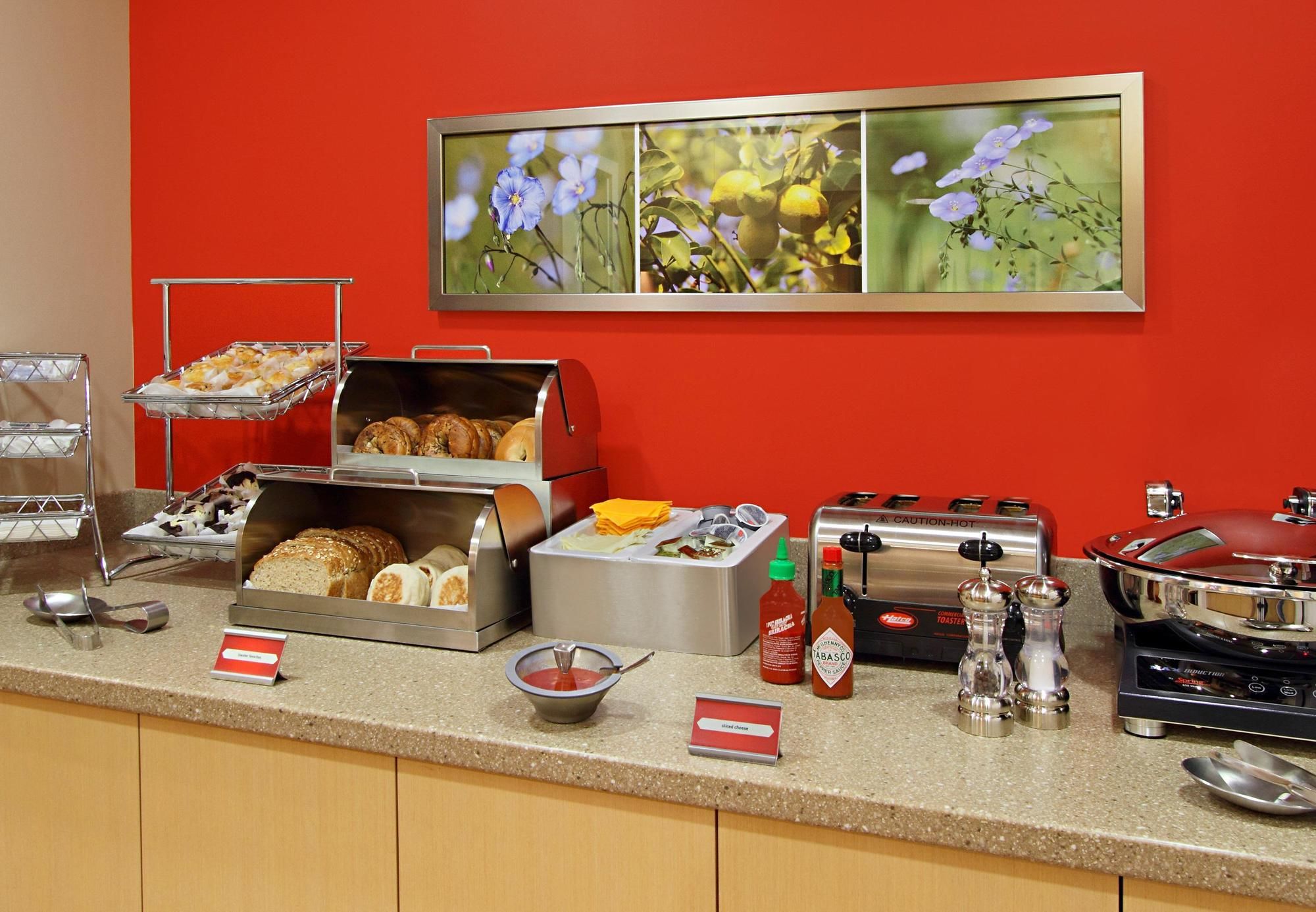 Фото TownePlace Suites San Jose Santa Clara