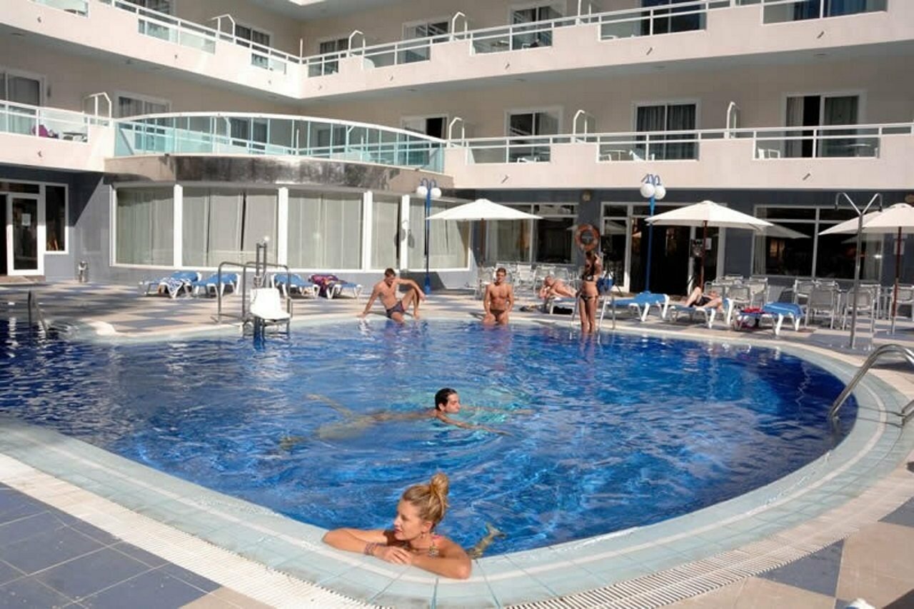 Фото отеля 3