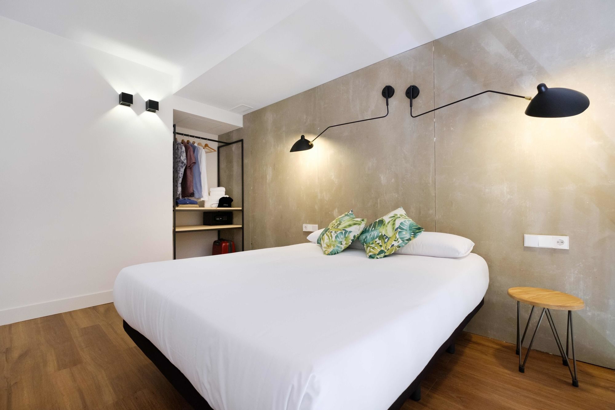 Фото Magatzem 128