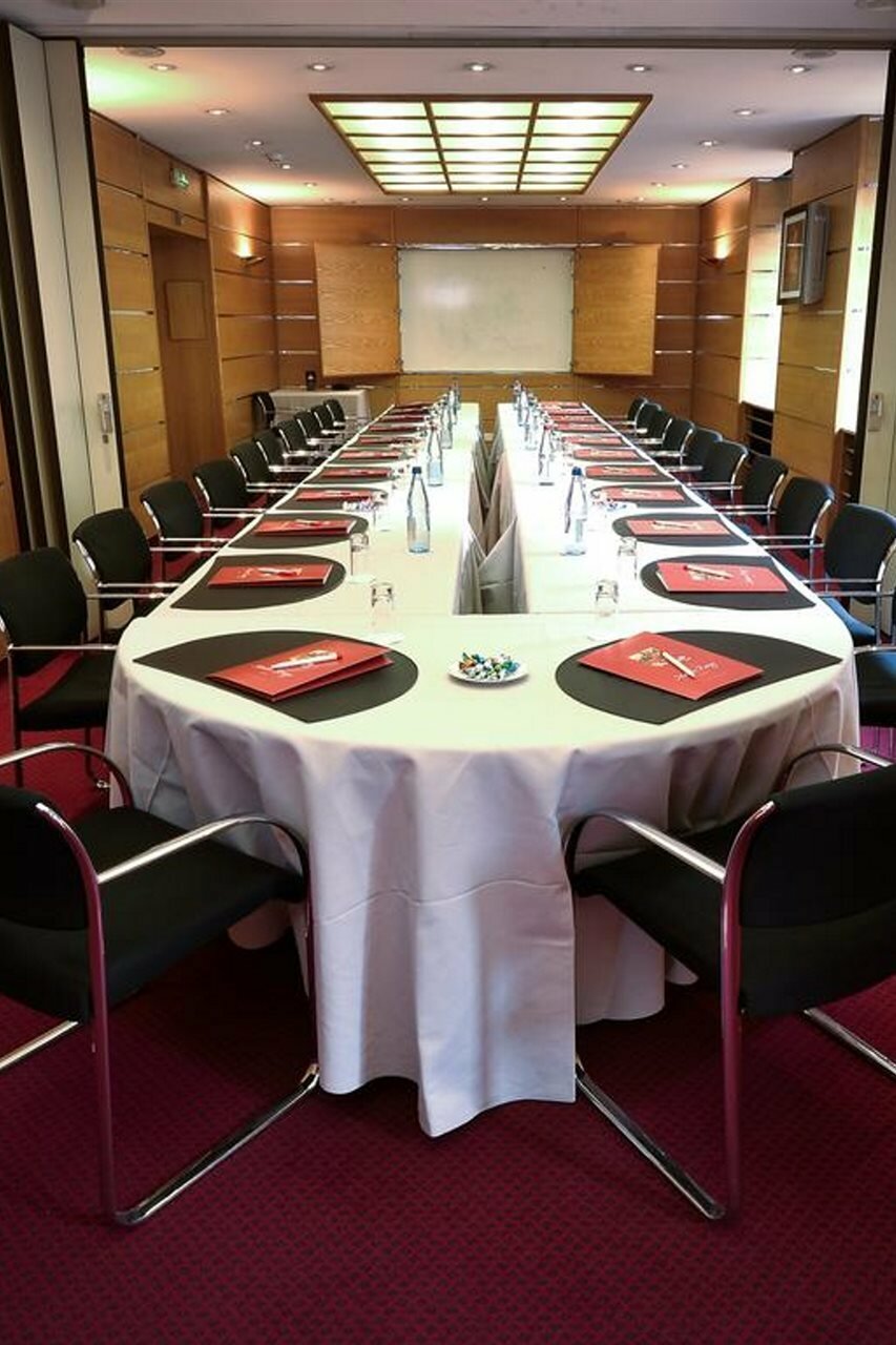 Фото Maison Rouge Hotel