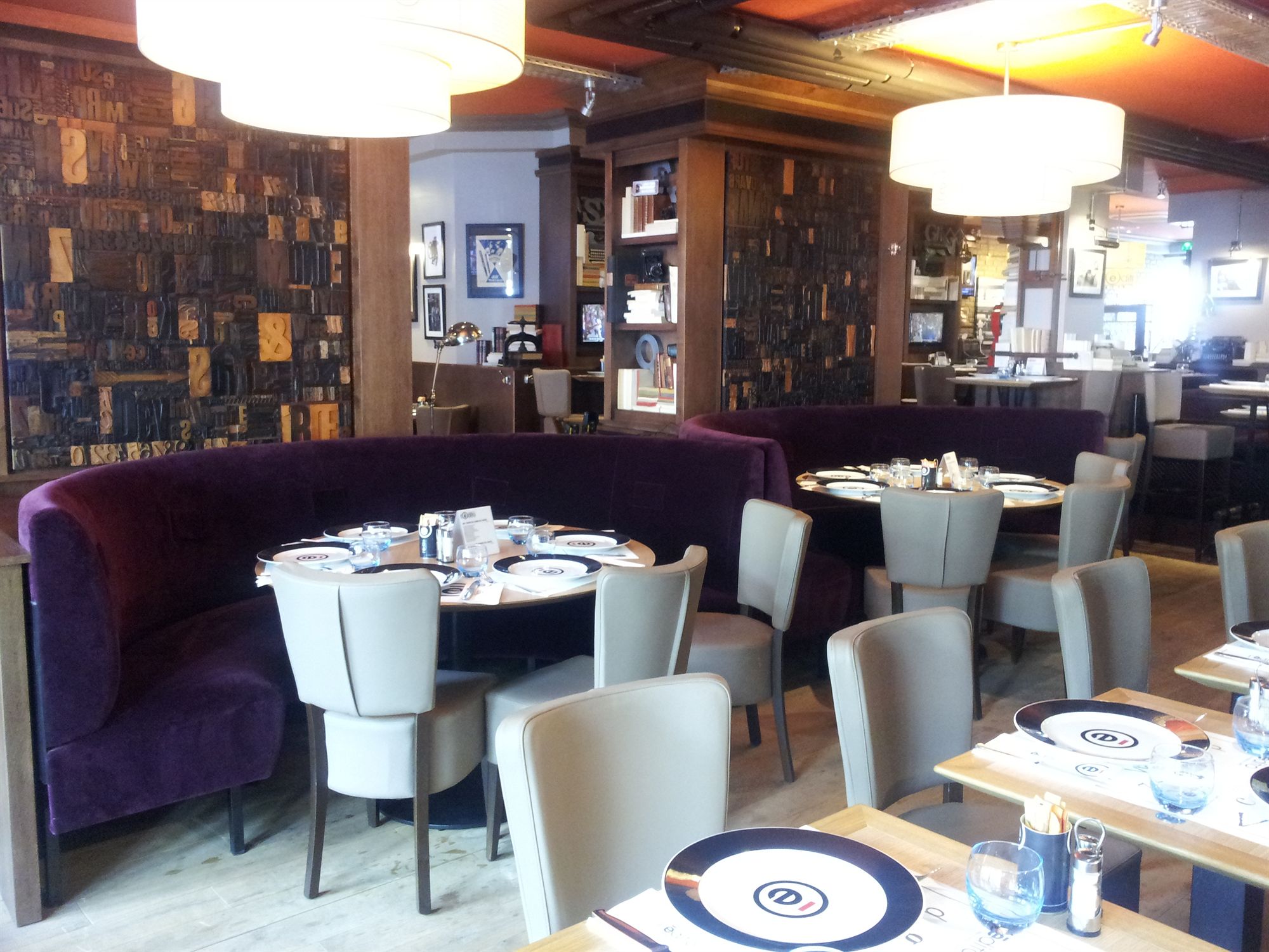 Фото Hôtel Bristol Reims