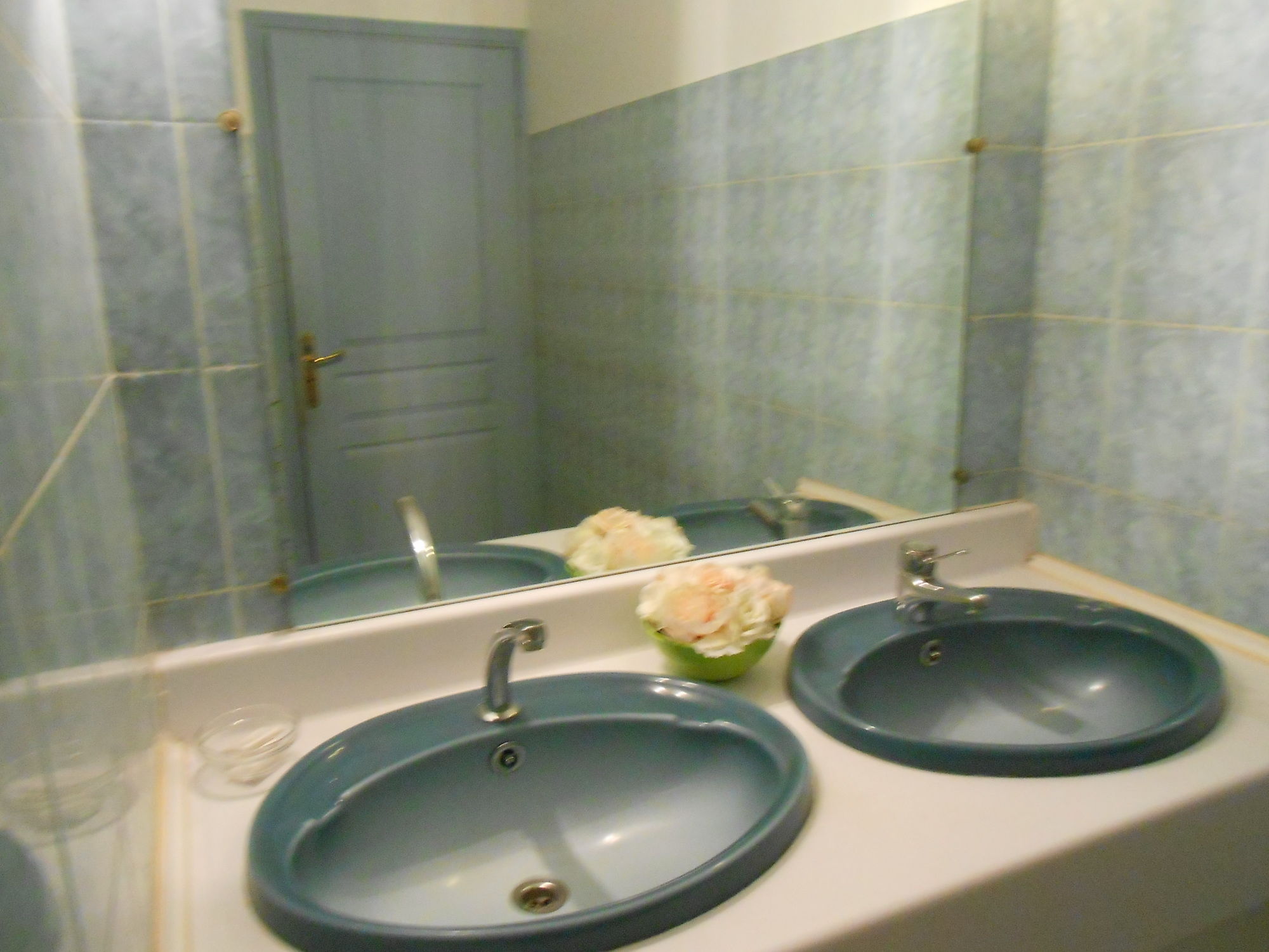 Фото Hotel Athéna