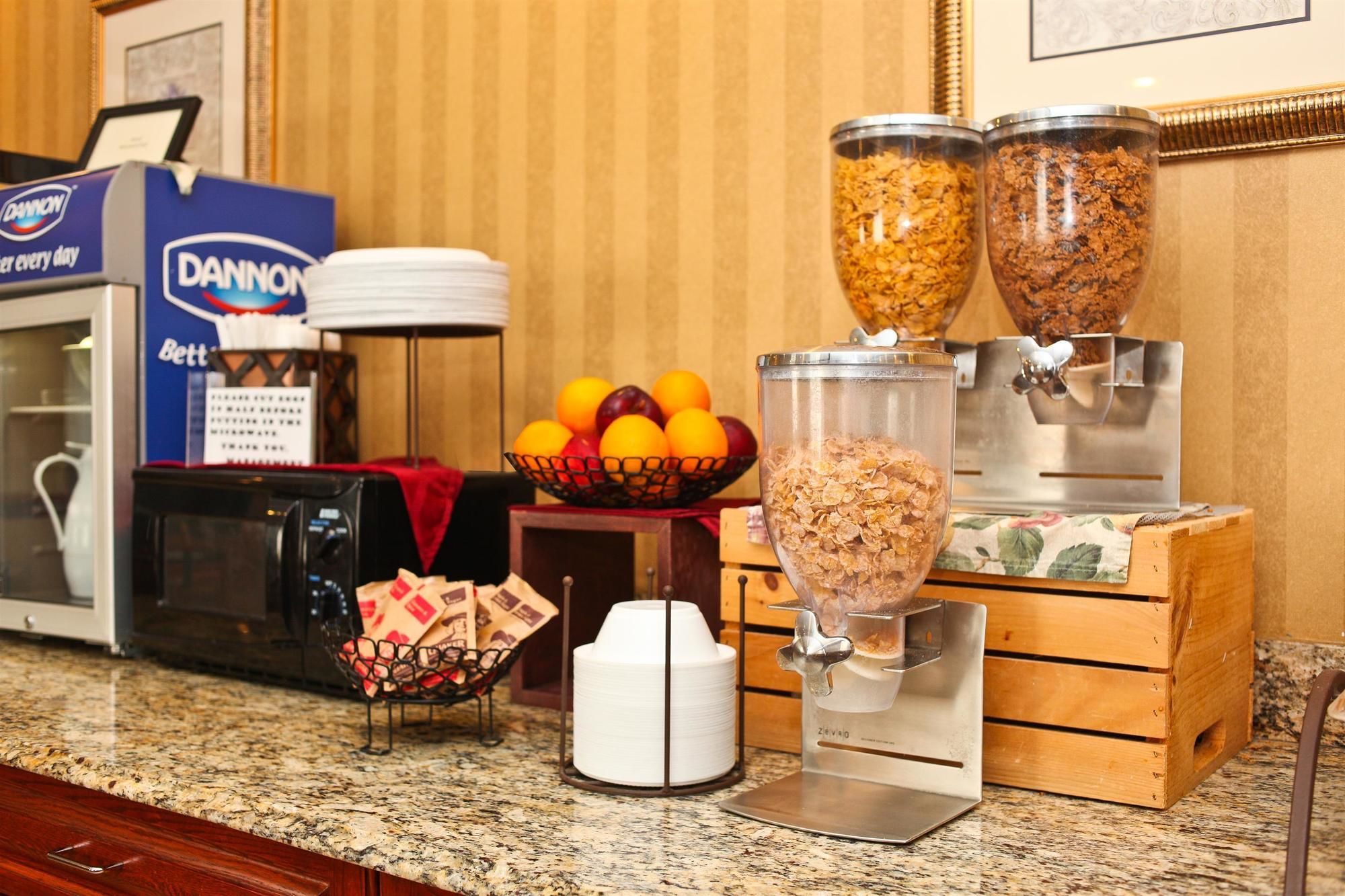 Фото Best Western Executive Inn & Suites