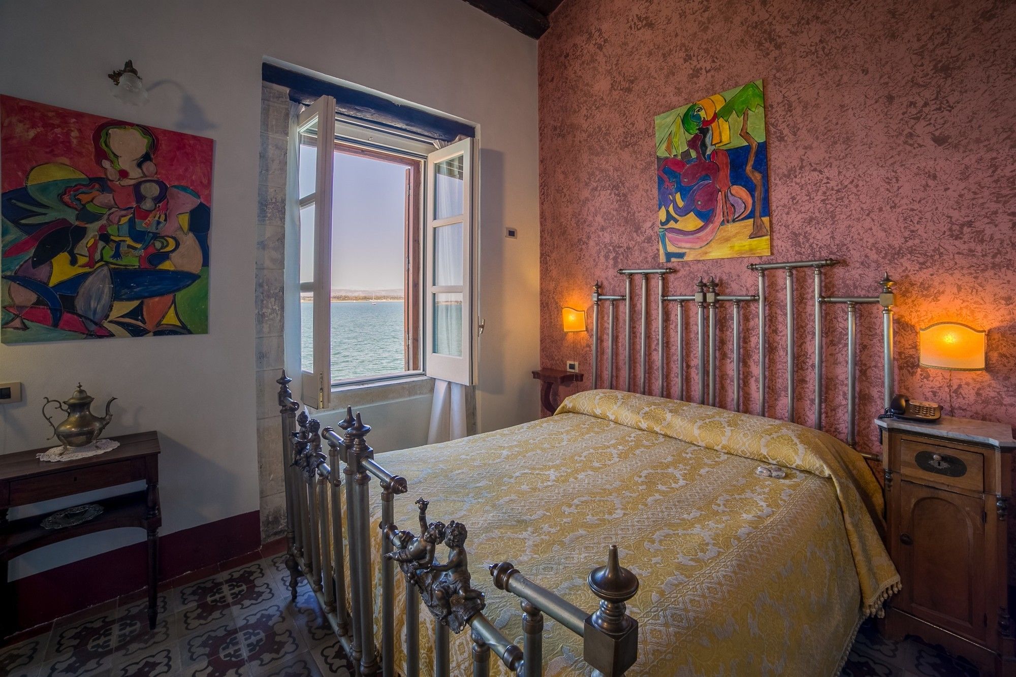 Фото Charme Hotel Henry's House