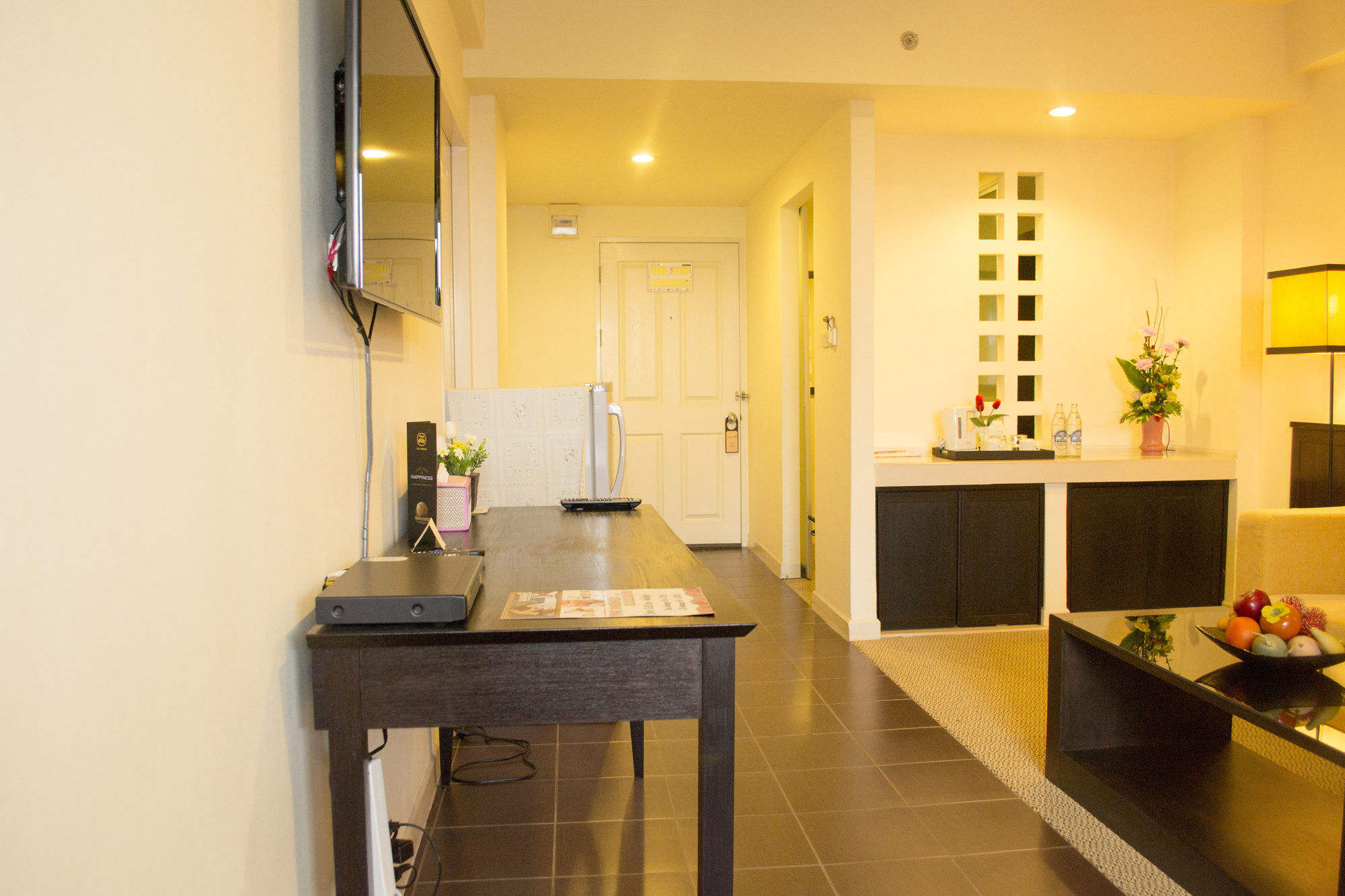 Фото The Color Living Hotel