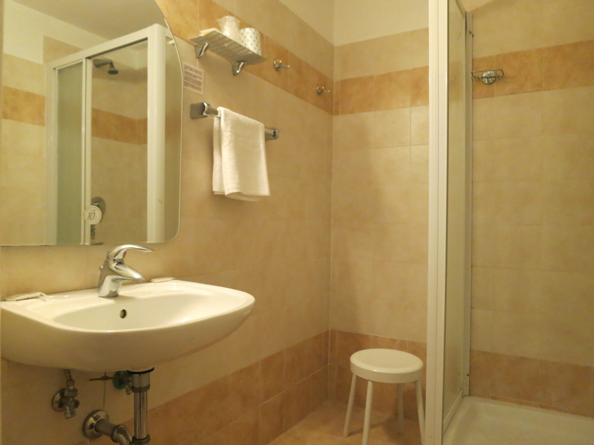 Фото Hotel Katty