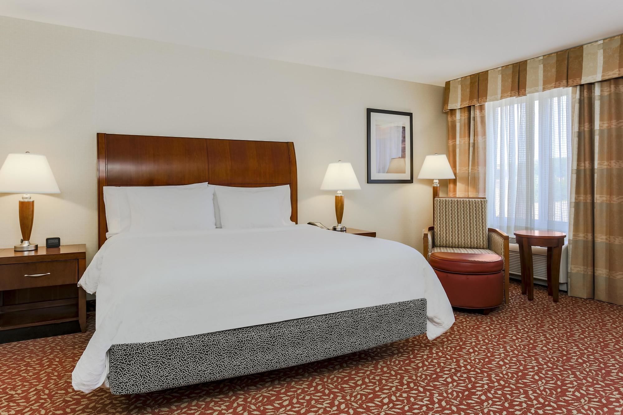 Фото Hilton Garden Inn Melville