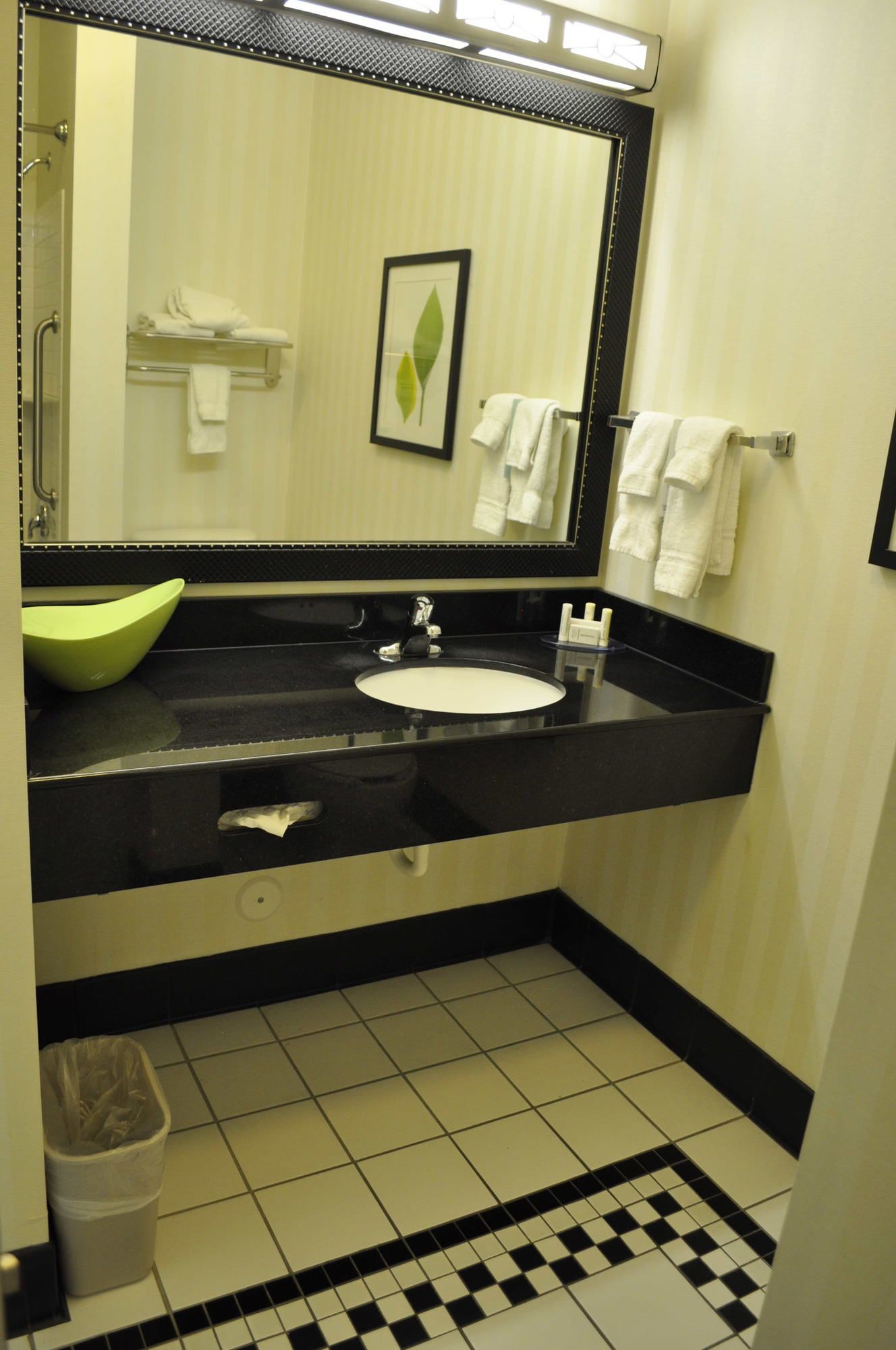Фото Fairfield Inn & Suites by Marriott Columbia