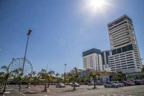 Внешний вид отеля Mercure Uberlandia Plaza Shopping Hotel в Уберландии, фото 4