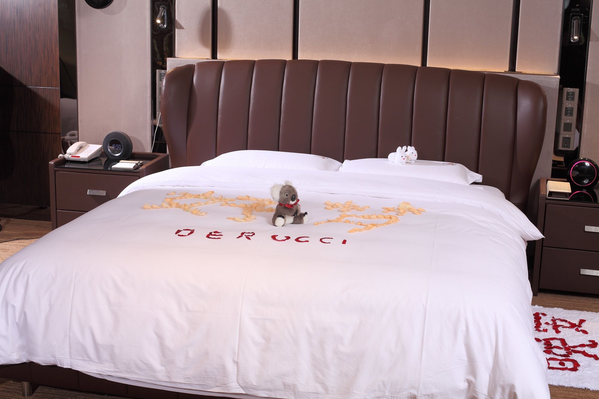 Фото DeRUCCI Hotel