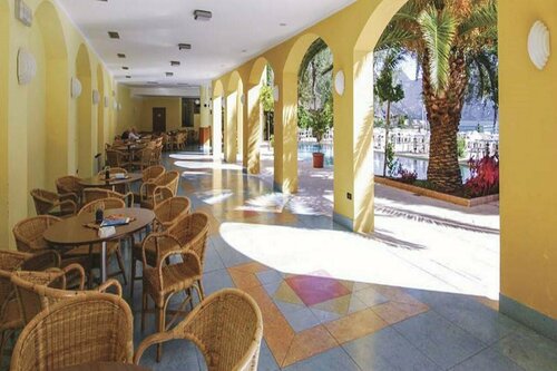 Внешний вид отеля Hotel San Pietro Limone Sul Garda в Лимоне-суль-Гарде, фото 5