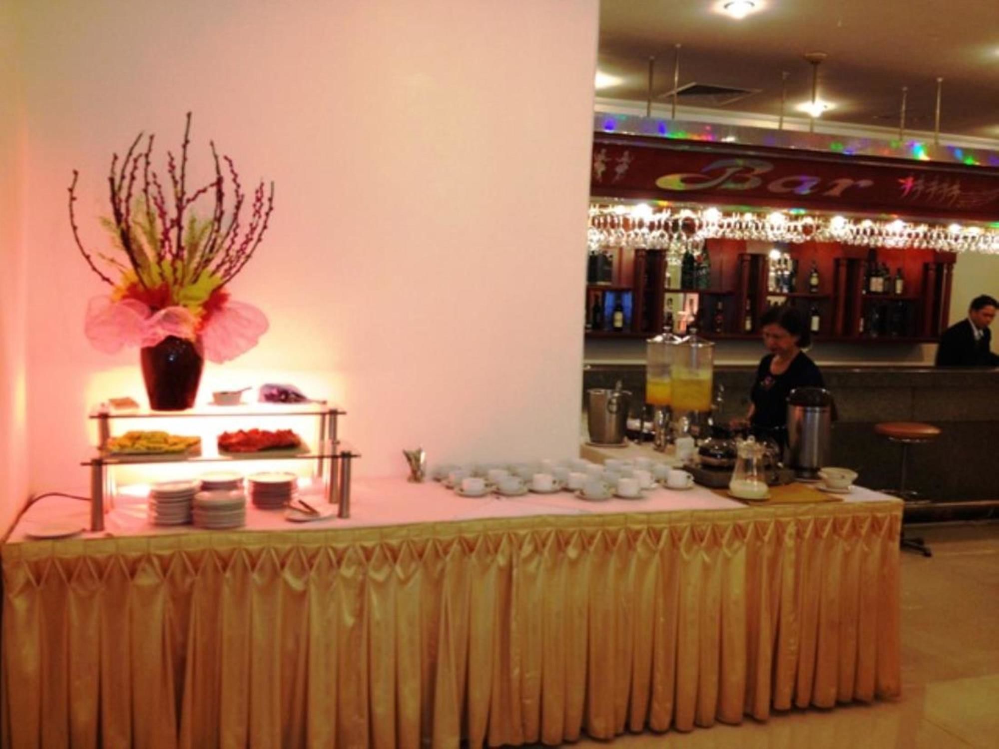 Фото Bat Dat Hotel
