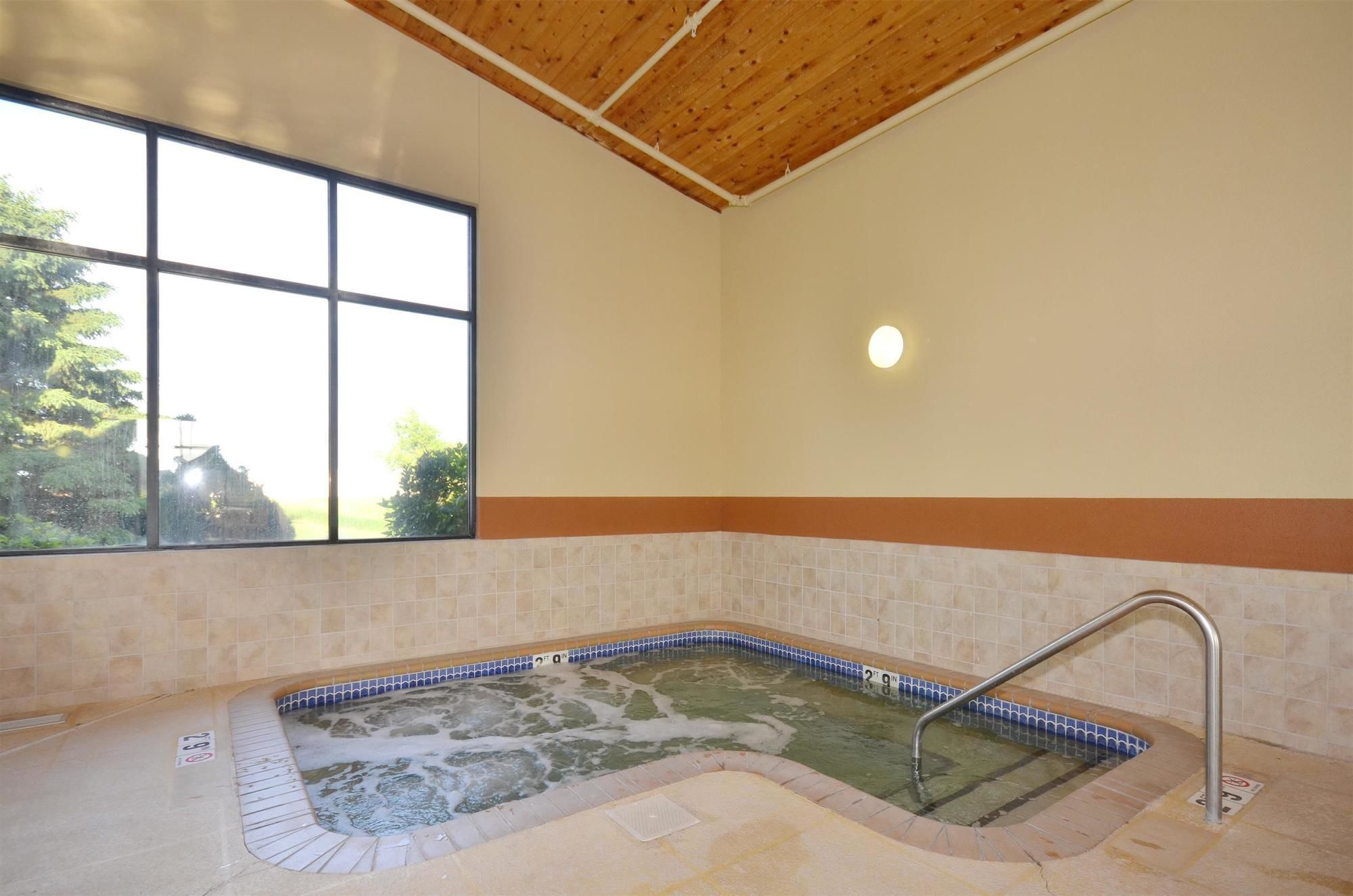 Фото Best Western Plus Chelsea Hotel