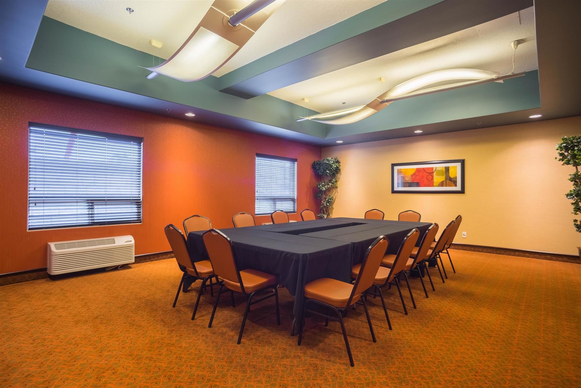 Фото Best Western Plus The Inn At St. Albert