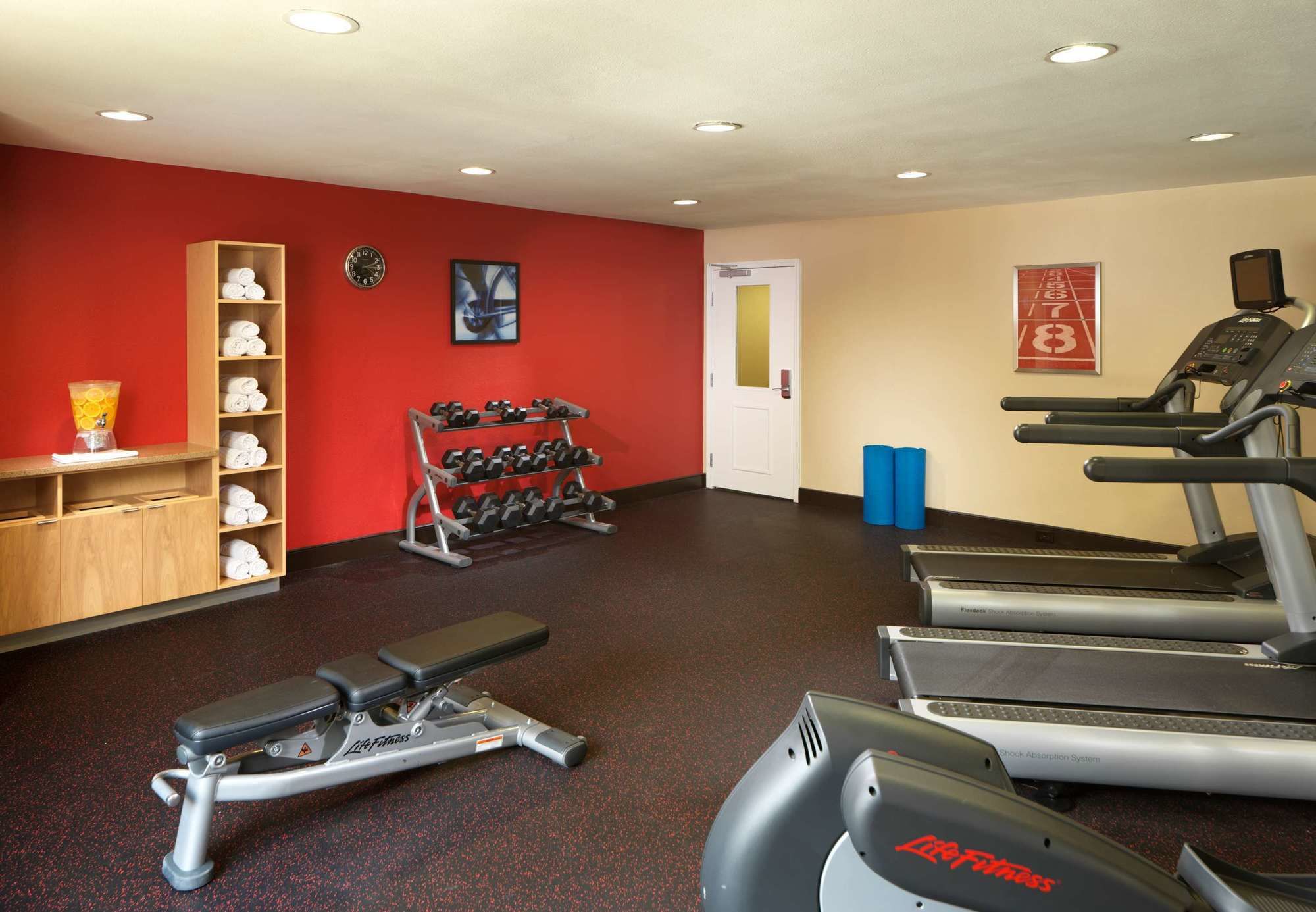 Фото TownePlace Suites by Marriott Houston Intercontinental Arpt