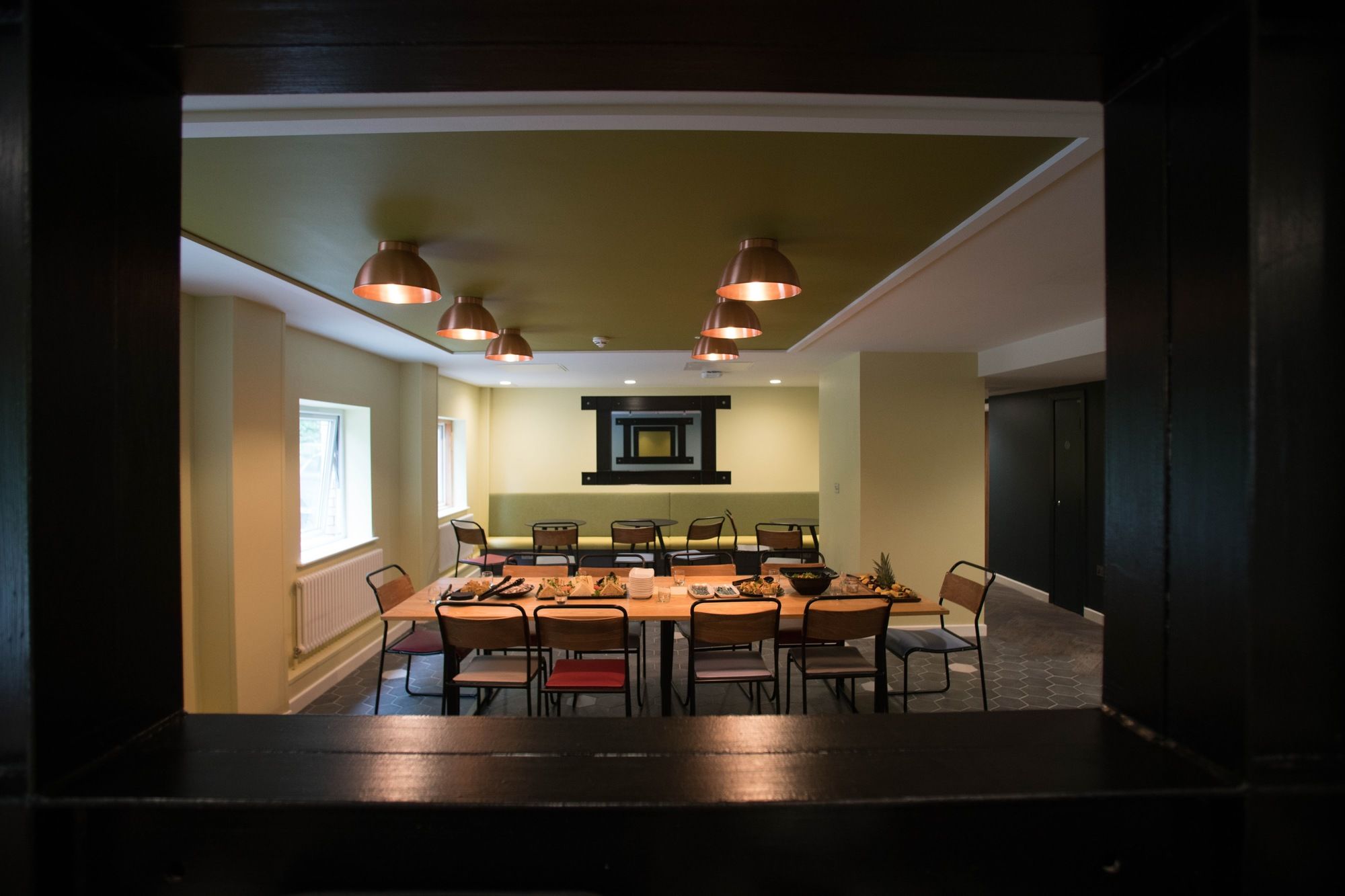 Фото Jonas Hotel