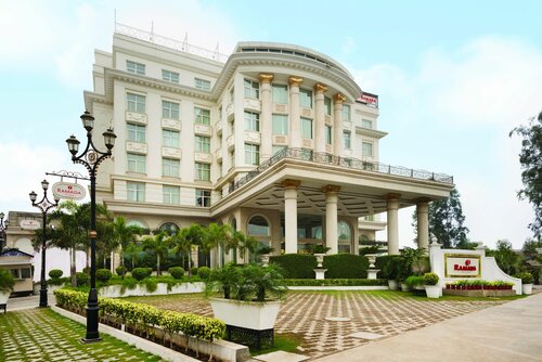 Гостиница Ramada Plaza by Wyndham Chandigarh Zirakpur в Чандигархе