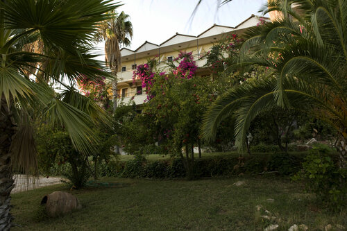 Гостиница Pataros Hotel в Патаре