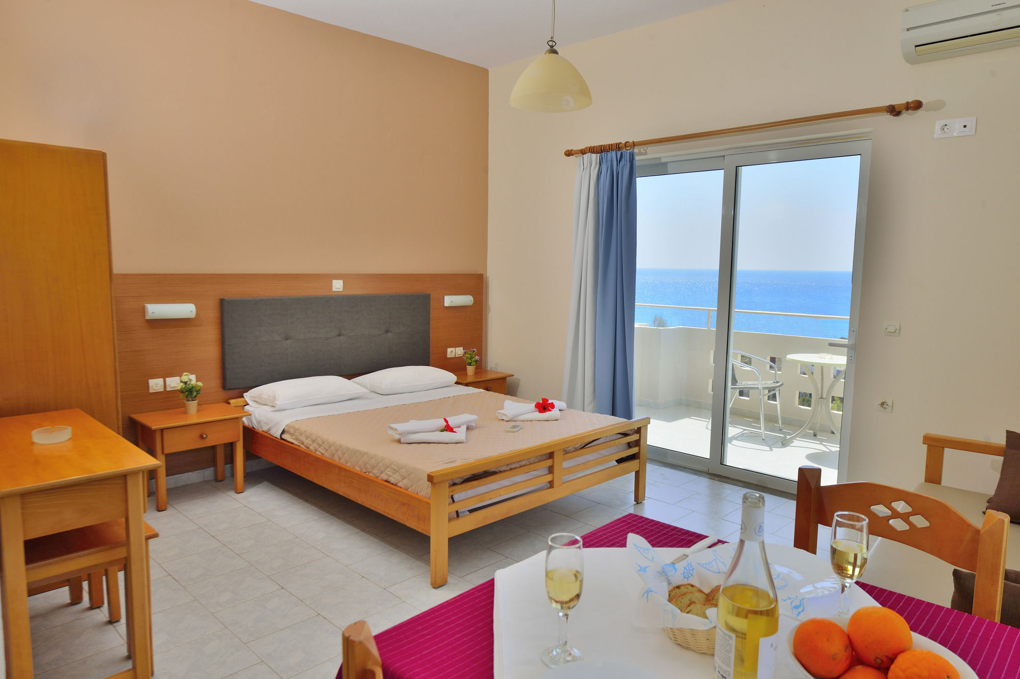 Фото Falasarna beach Studios & Apartments