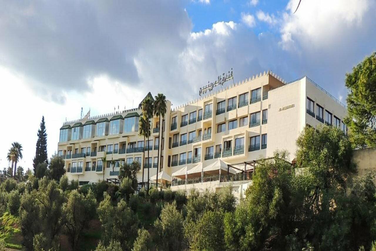 Фото отеля 2