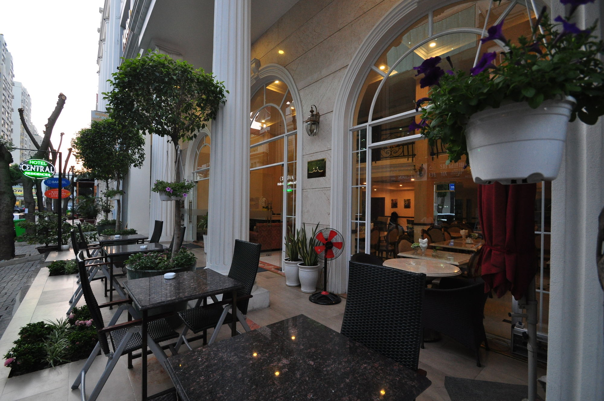 Фото Central Hotel and Residences