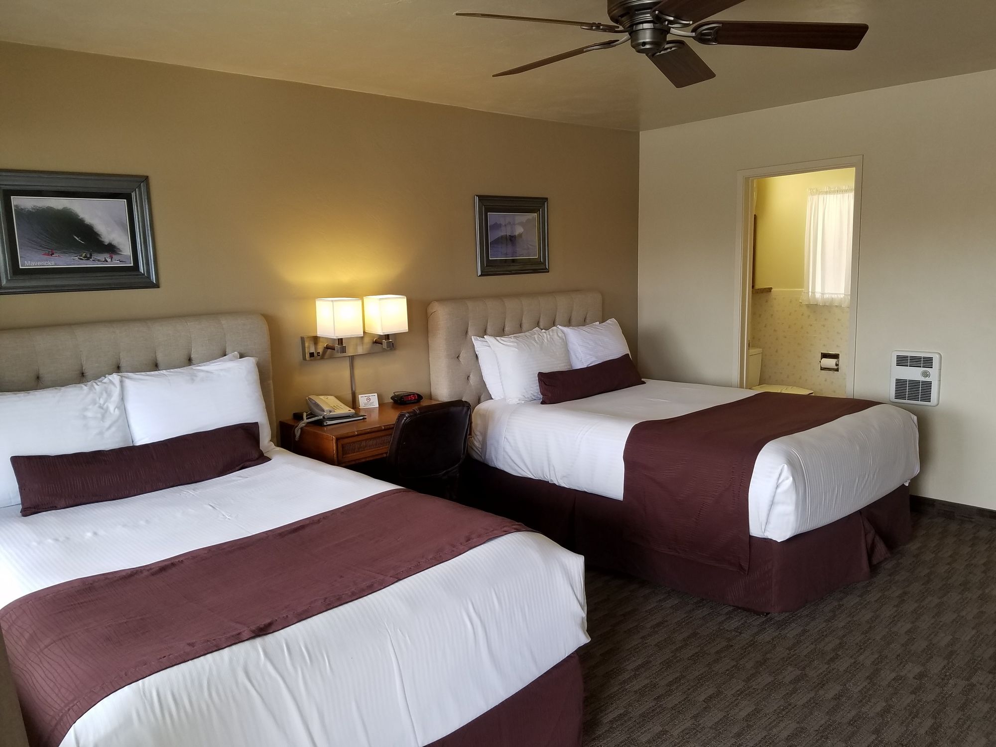 Фото Lone Oak Lodge