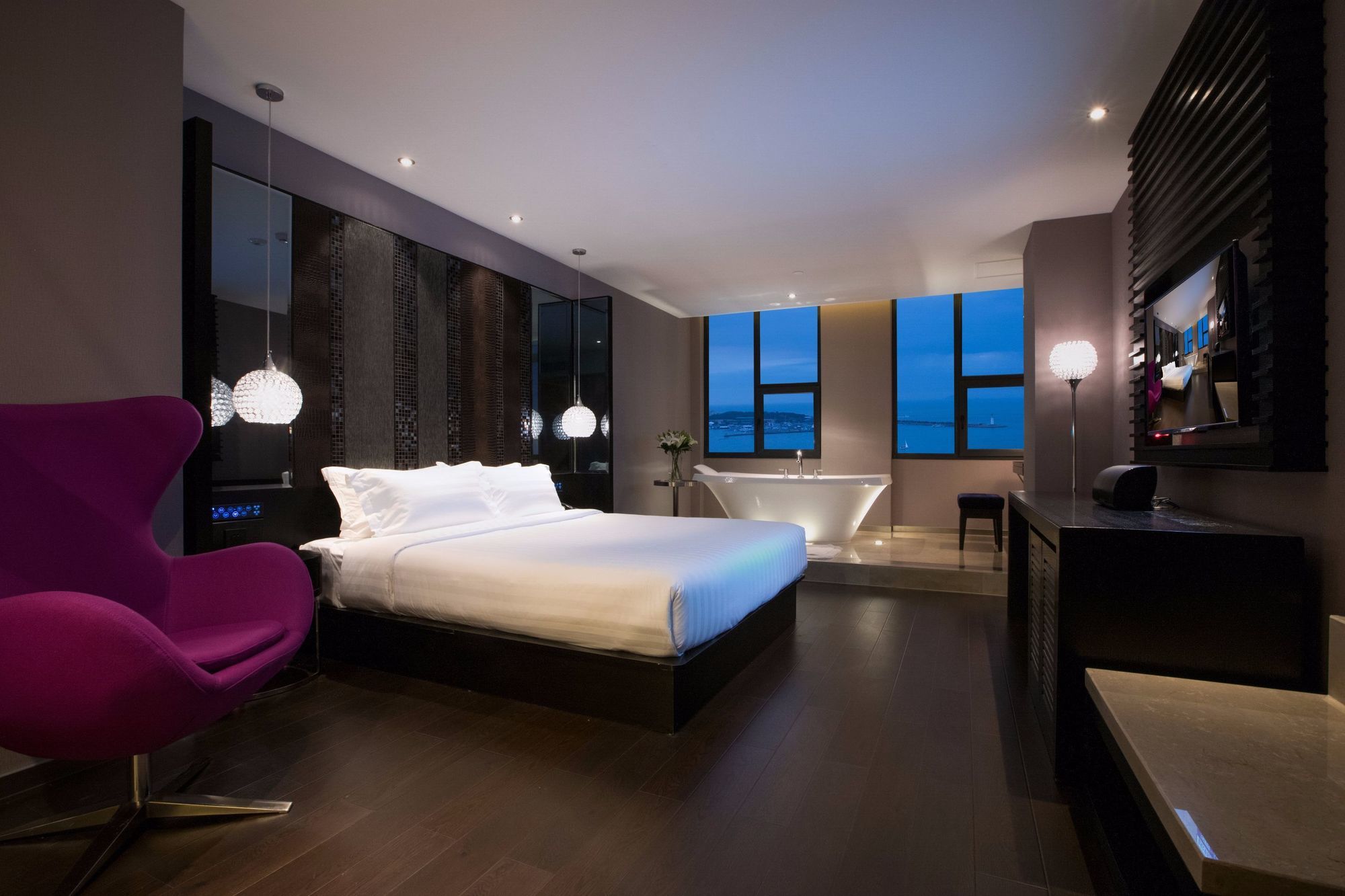 Фото Orange Crystal Hotel Wusi Square Seaview