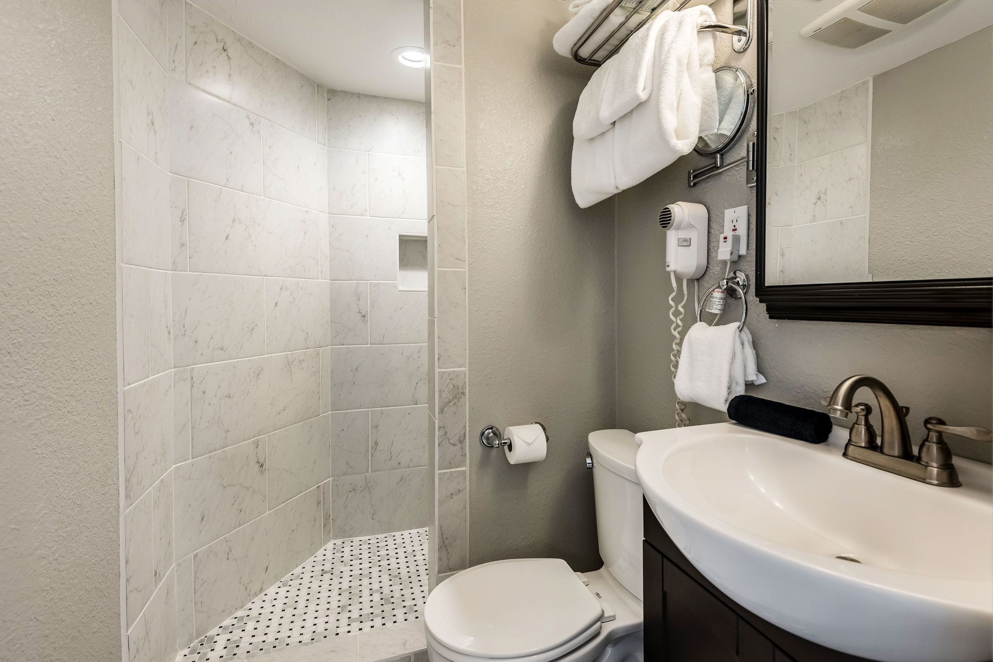 Фото Hotel Bothwell Sedalia Central District, Ascend Hotel Collection