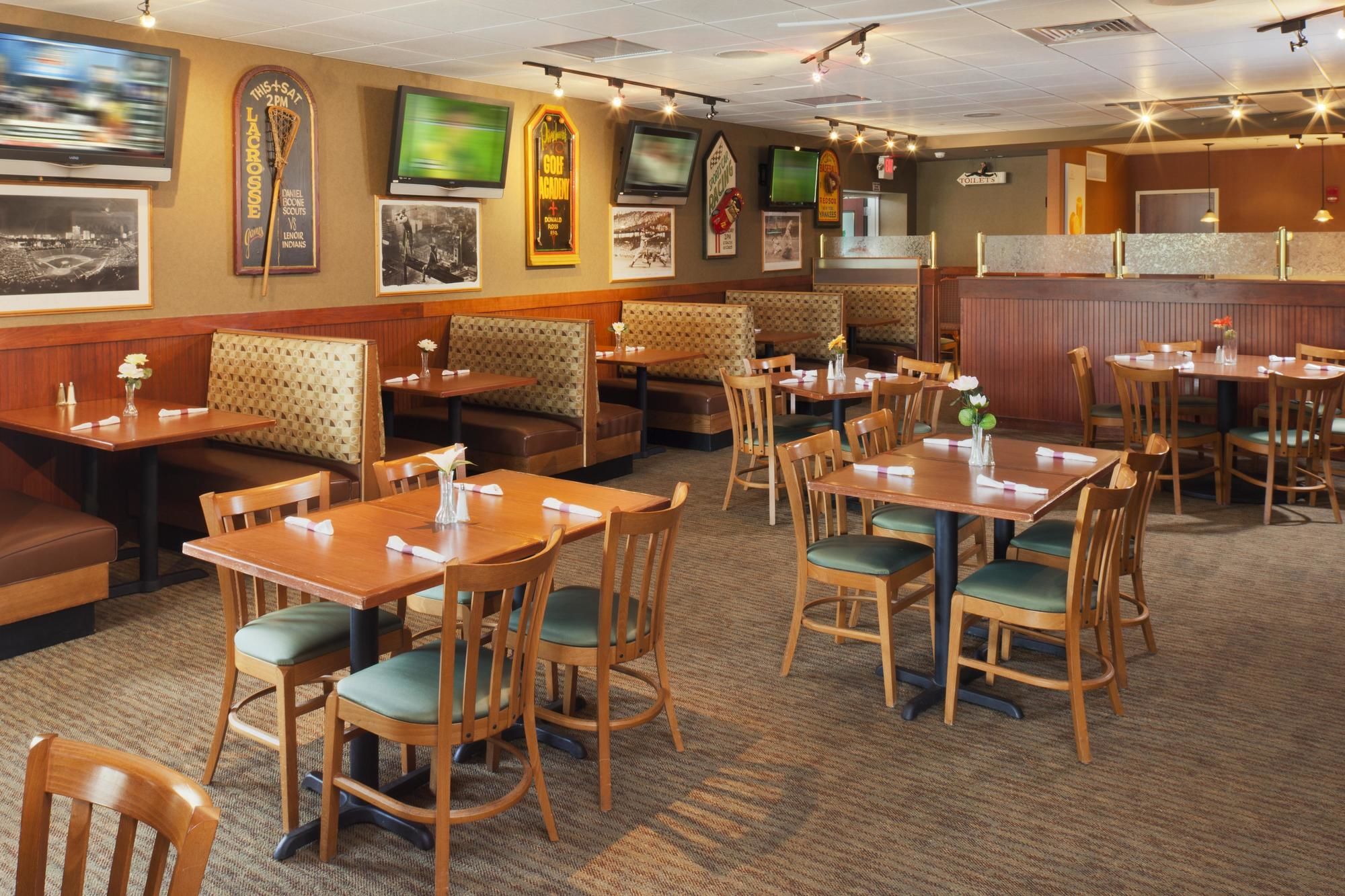 Фото DoubleTree by Hilton Greensboro