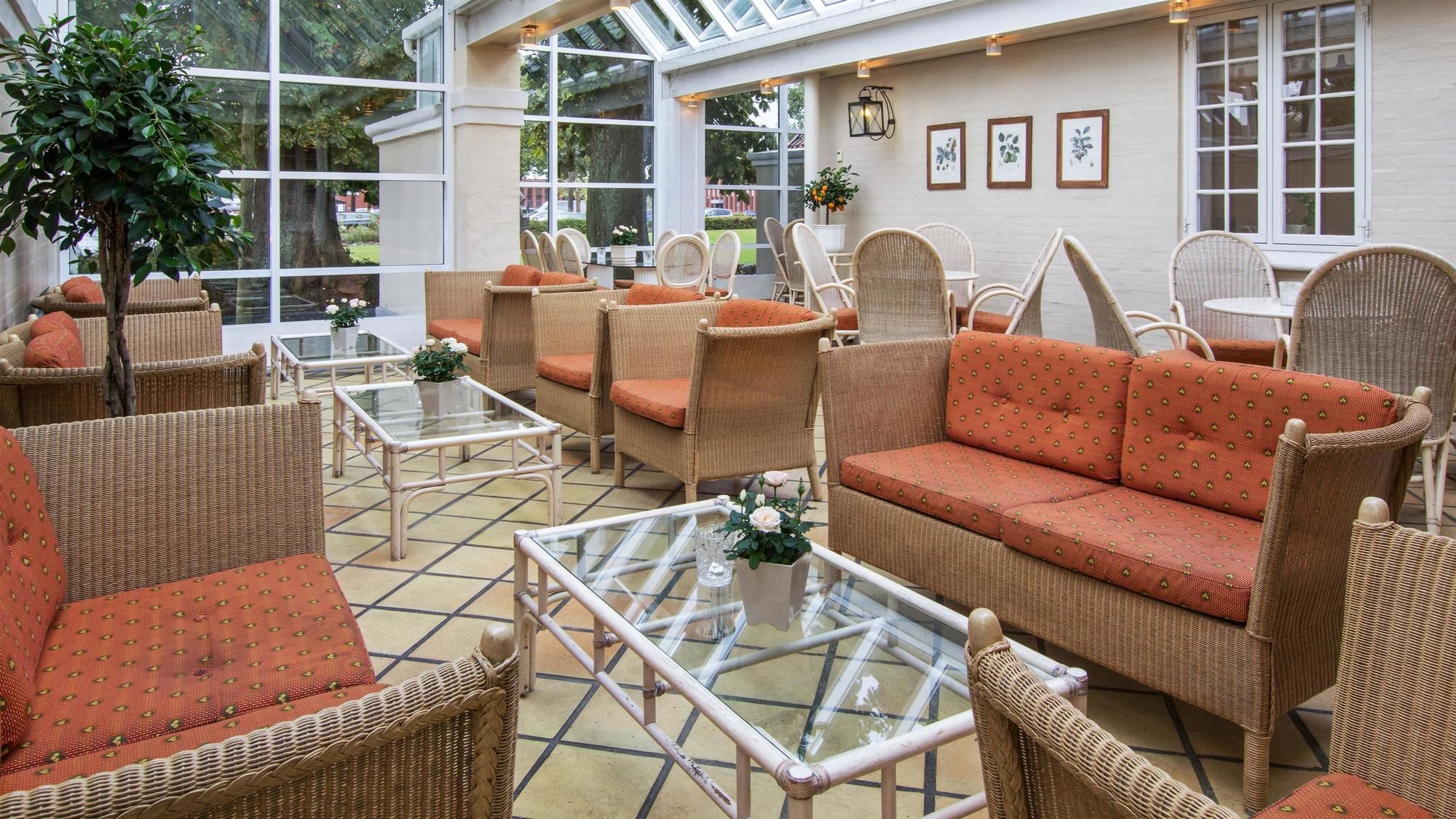 Фото Hotel Knudsens Gaard