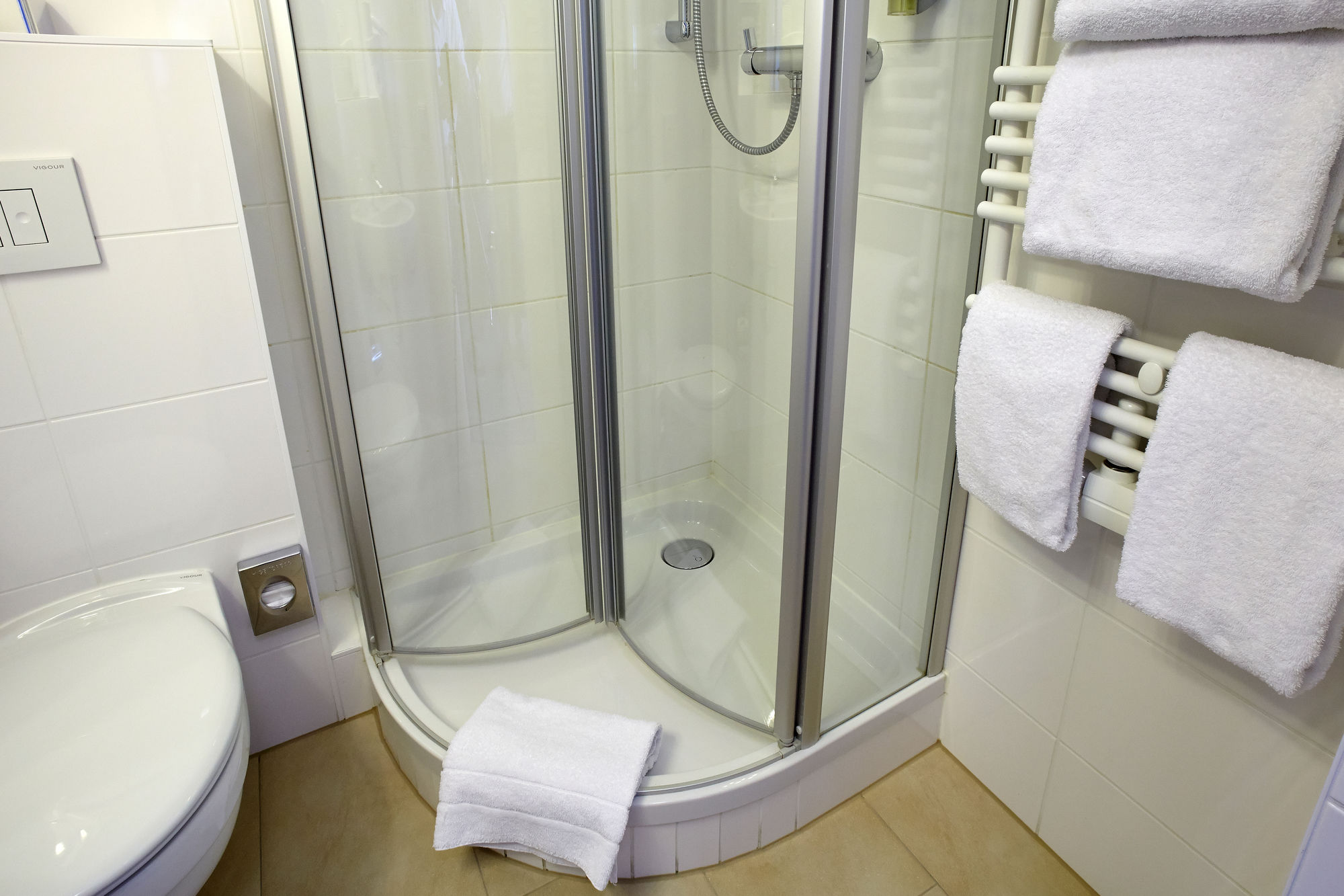 Фото Hotel Demas City