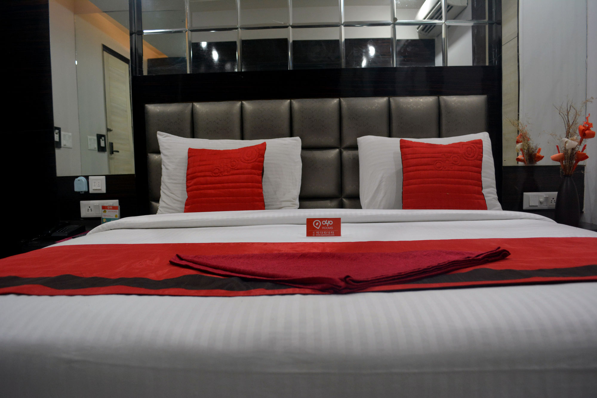 Фото Oyo 464 Hotel Lotus Palace