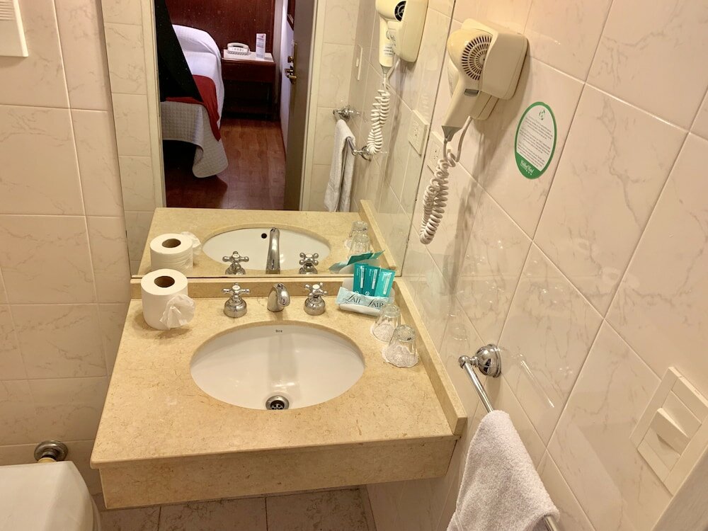 Фото Waldorf Hotel