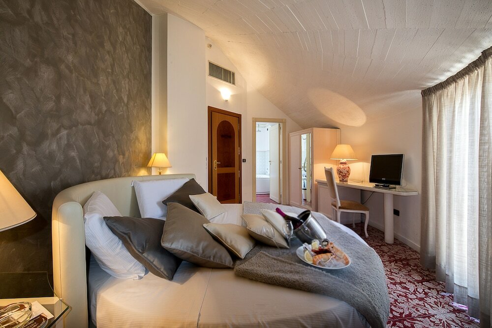 Фото Hotel Leonessa