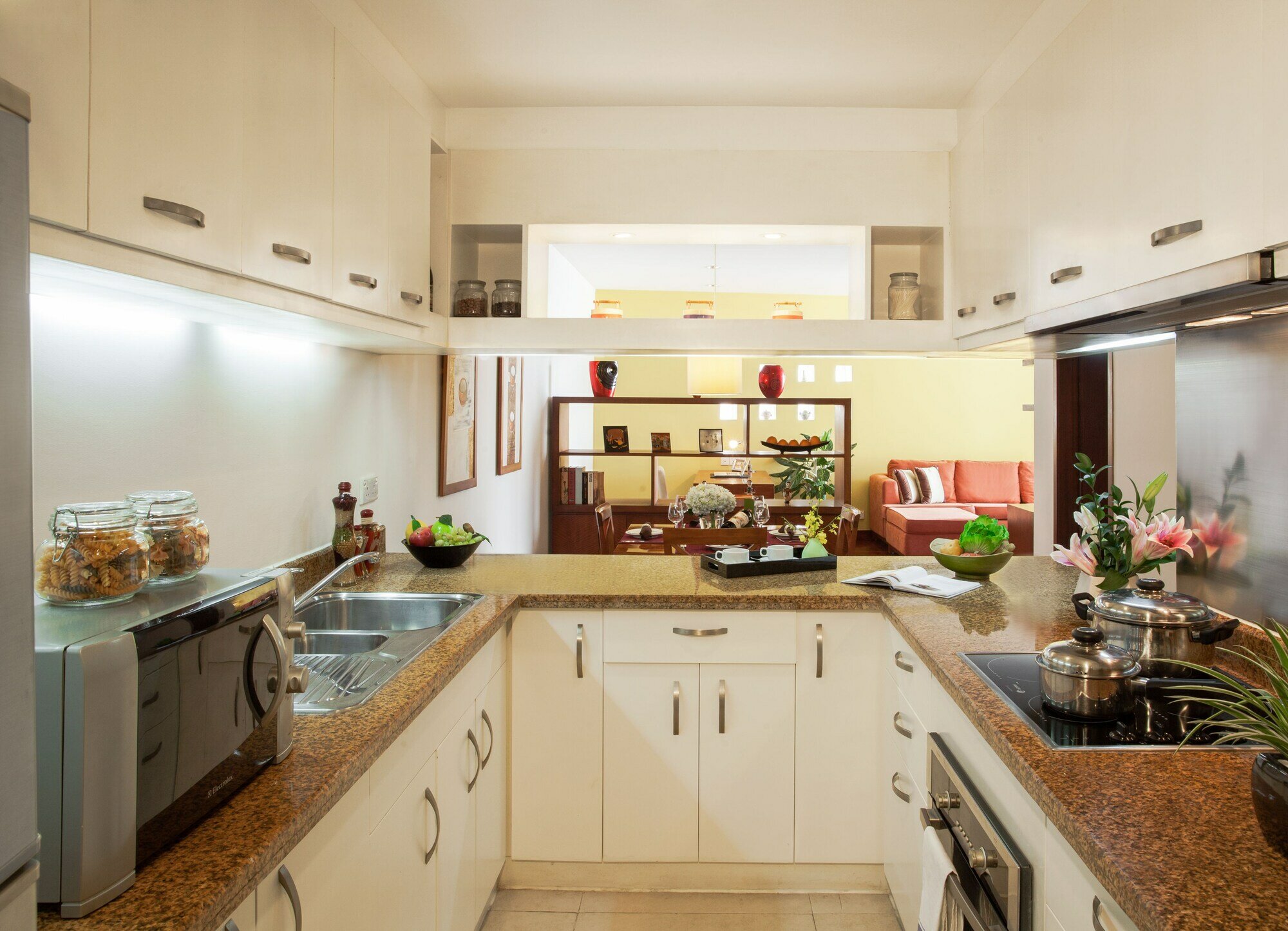 Фото Somerset West Lake Hanoi